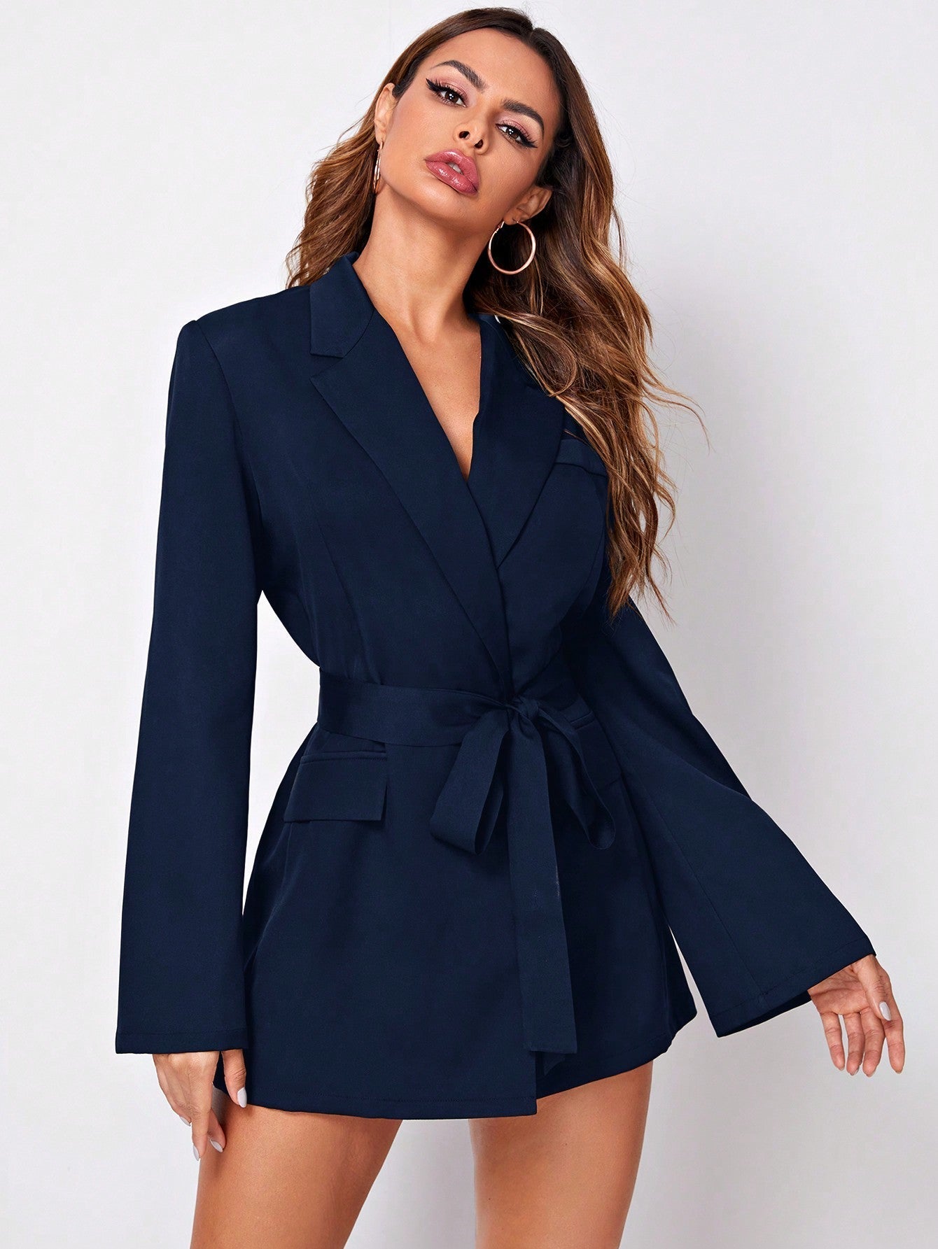 Marie-Ange | Robe Blazer Élegante Noire à Ceinture