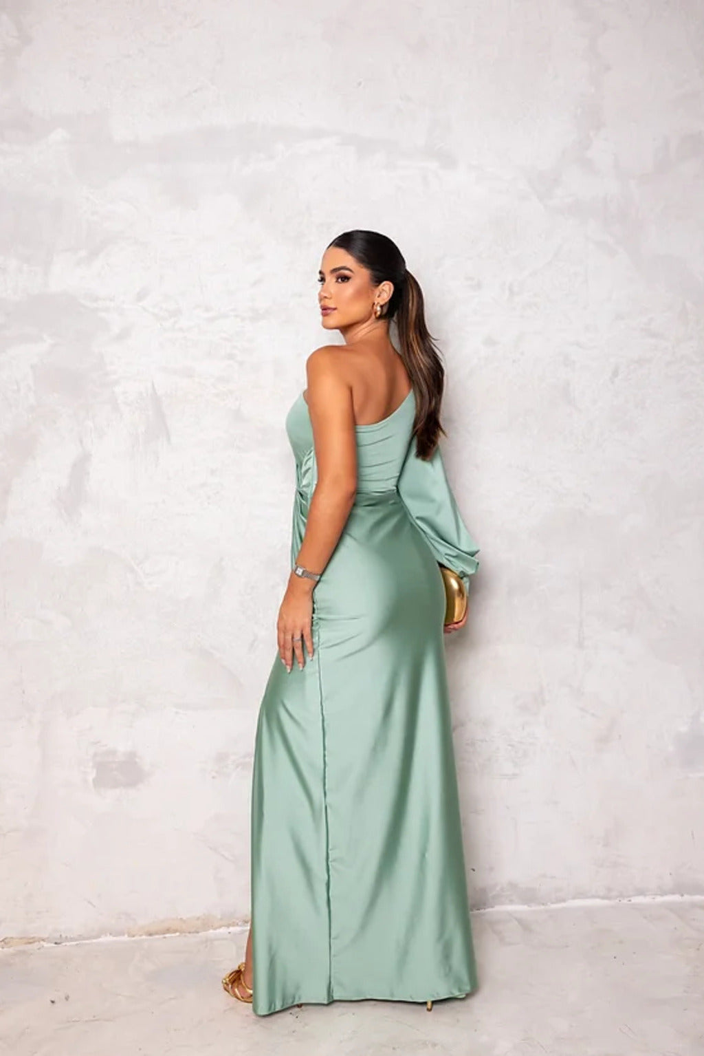 Hilda | Robe Élégante avec Finesse