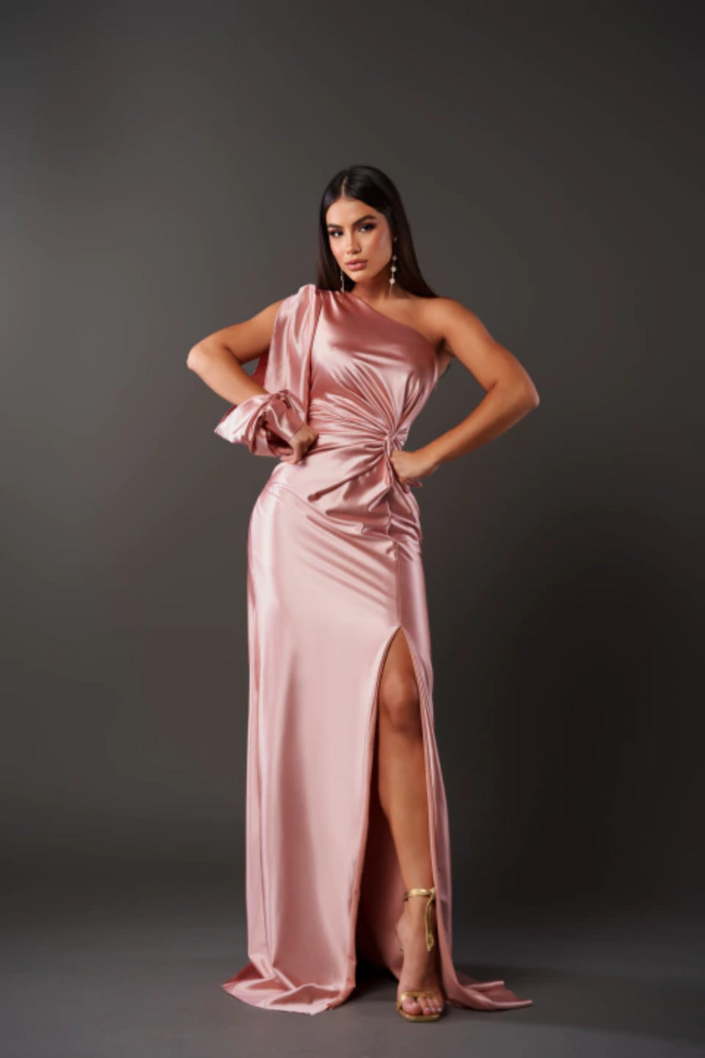 Hilda | Robe Élégante avec Finesse