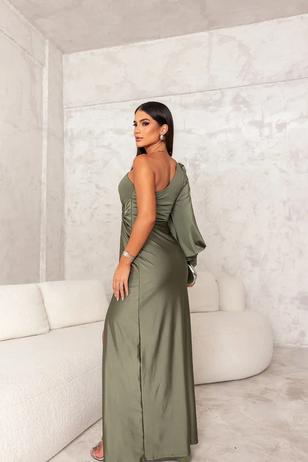 Hilda | Robe Élégante avec Finesse