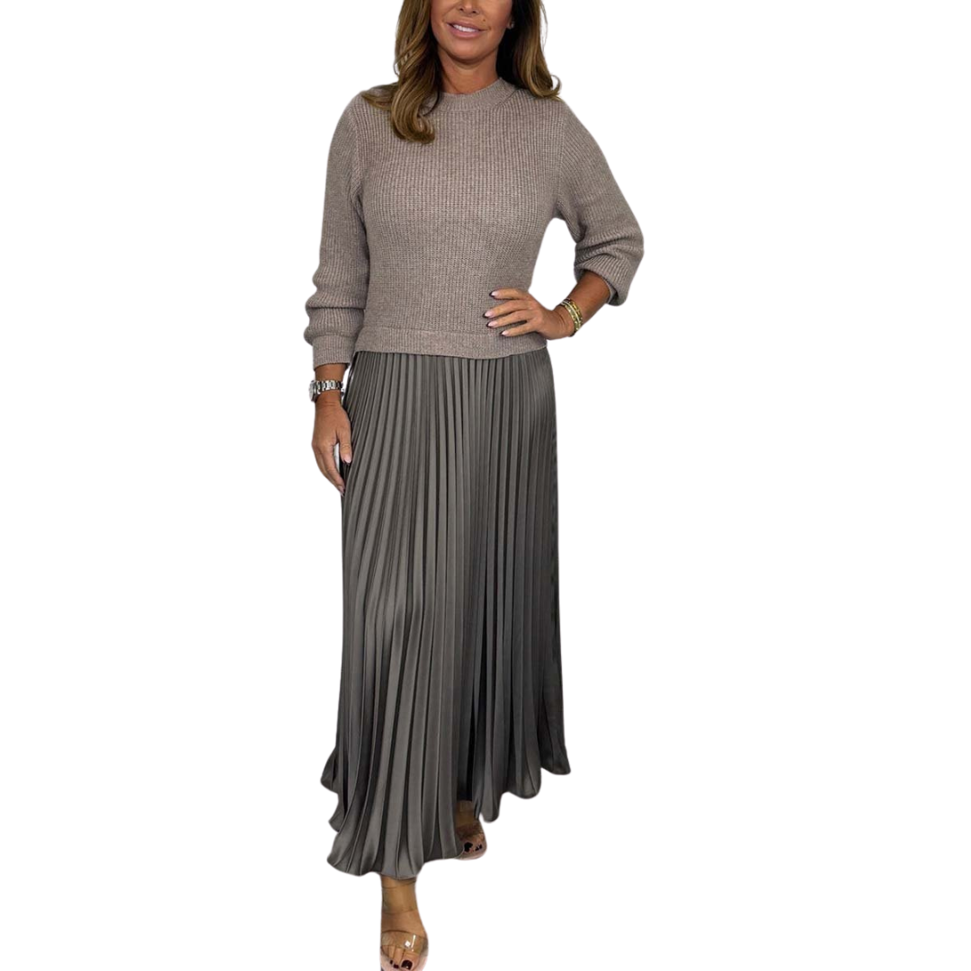 Emilia | Pull Long Avec Jupe Plissée