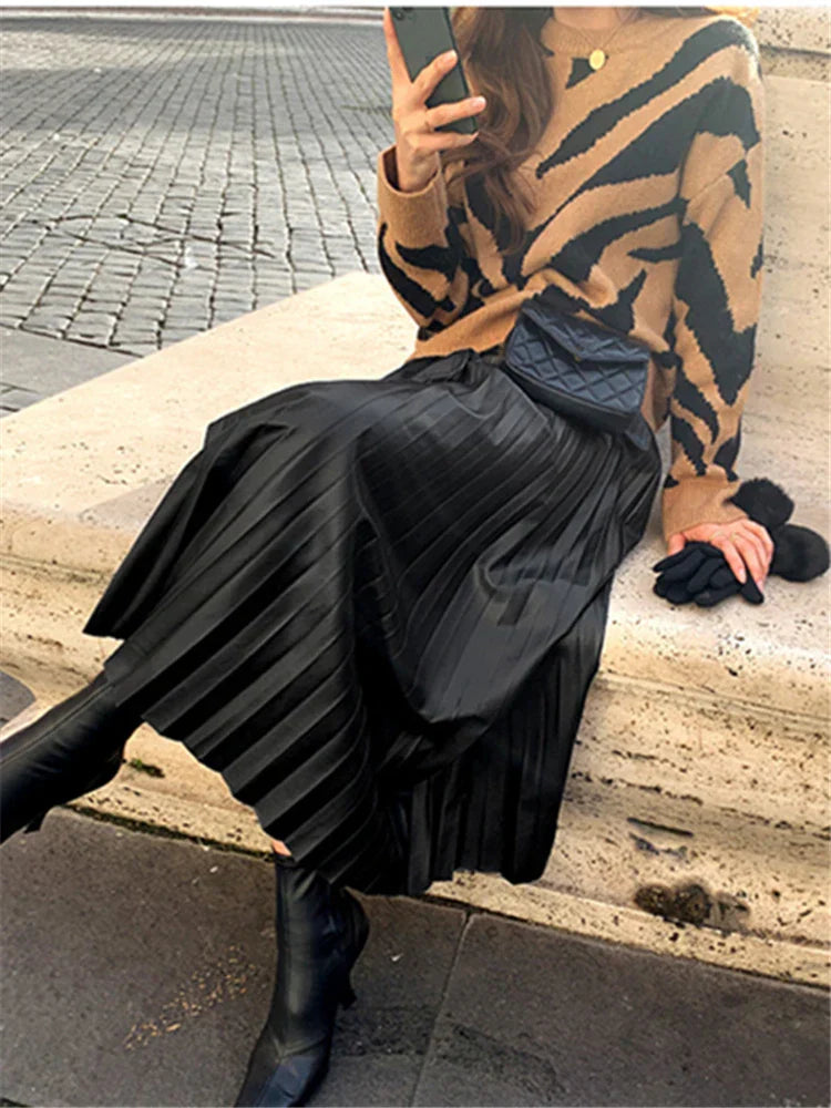 Lison | La Jupe Midi Plissée Luxe