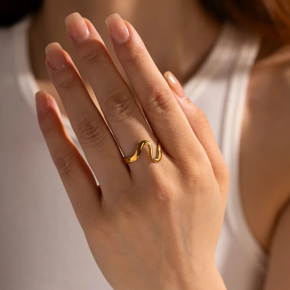 Aurélie | Bague Vague Minimaliste