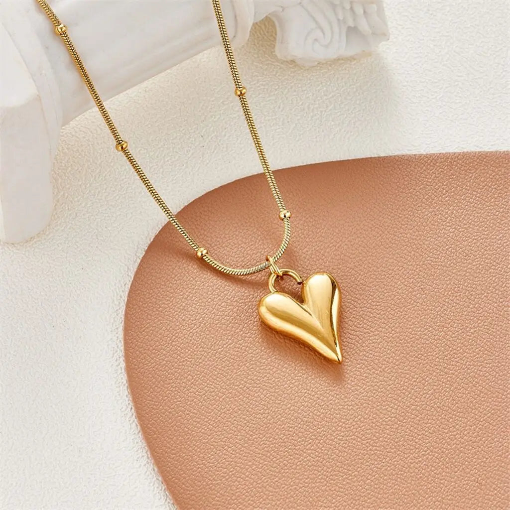 Amélie | Collier Pendentif Cœur Élégant