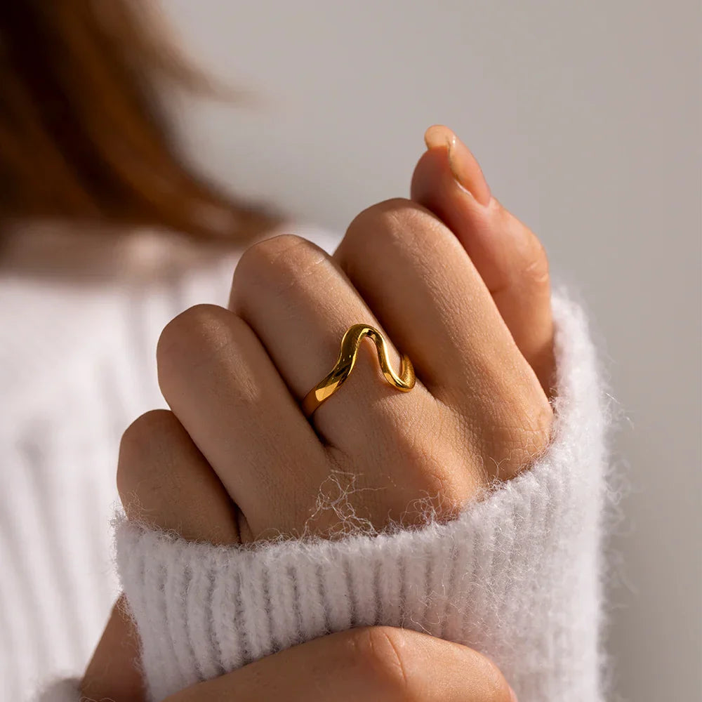 Aurélie | Bague Vague Minimaliste